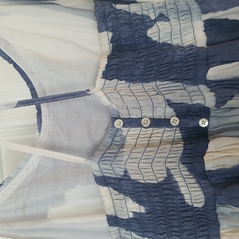 Abercrombie and Fitch dress size medium in a beautiful blue - Picture 3 of 3